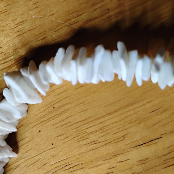 White Chip Bead Men's Necklace - Minimal Beach Style - Picture 3 of 7